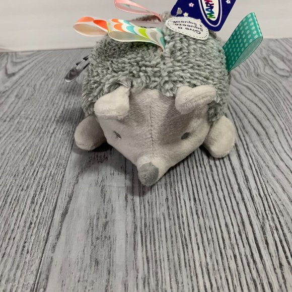 Mary Meyer Baby Taggies Heather Hedgehog Squeaks Toy NWT - Picture 3 of 8